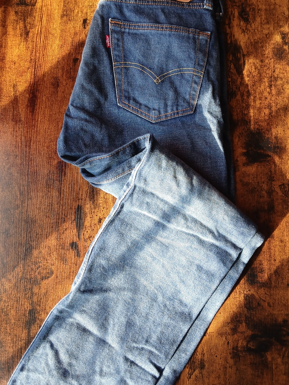 Levi's Men's Blue Denim Jeans - Classic Straight Fit